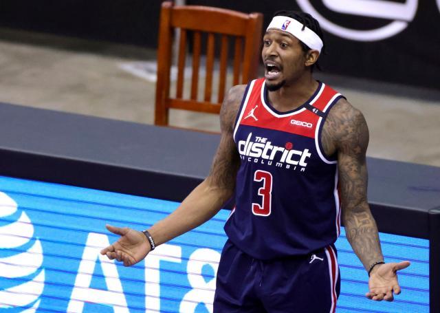 进攻球员的 进攻球员的