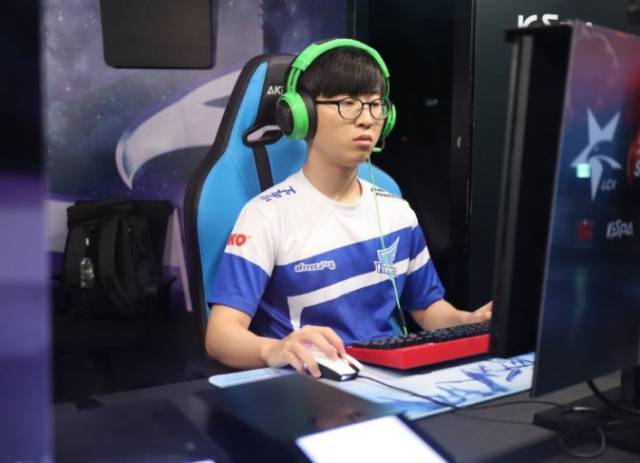 越来越多的 越来越多的