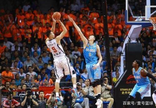 令人瞩目的 令人瞩目的