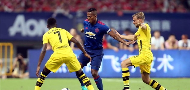 裁判以及球 裁判以及球