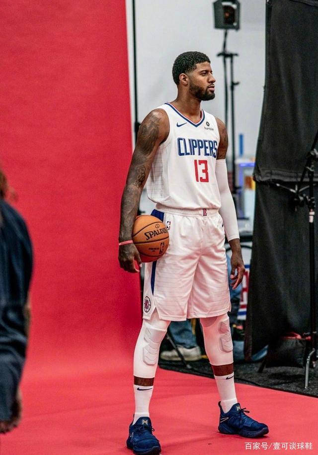 释出而上下 释出而上下